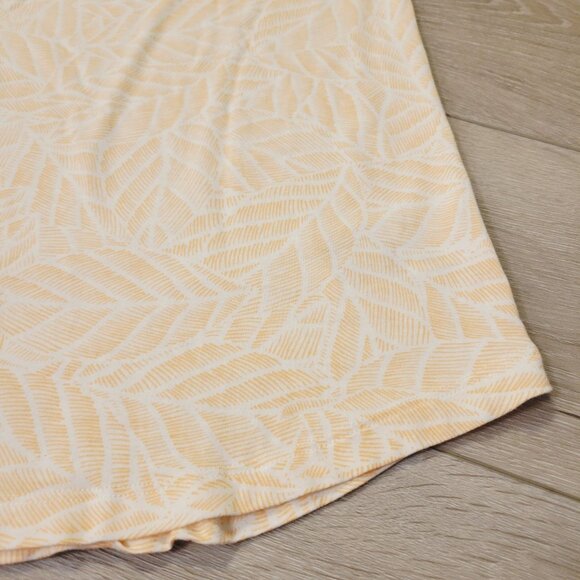 Luxe Gap Leaf Leaves Print Peach Short Sleeve Shirt Top Size Medium - Picture 2 of 4